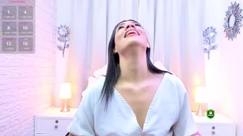 MeganM online show from December 2, 2025, 4:46 pm