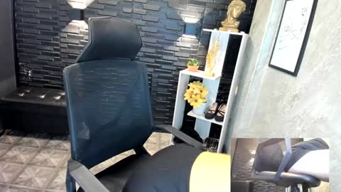 Megan online show from December 17, 2024, 11:06 am