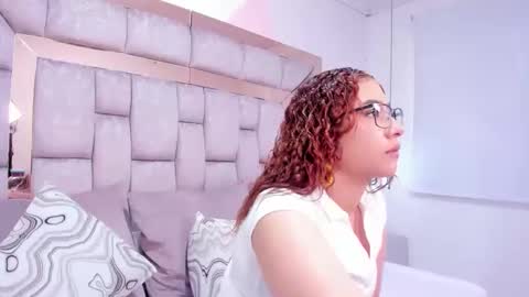 Megan  online show from February 19, 2026, 7:32 pm