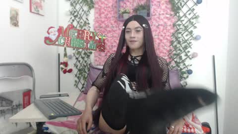 Snapshot of megannixx chatting on December 24, 2024, 8:49 pm megannixx online show from December 24, 2024, 8:49 pm