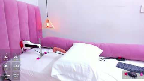 Megan  online show from October 17, 2025, 7:27 pm