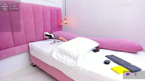 Megan  online show from October 29, 2025, 9:27 pm