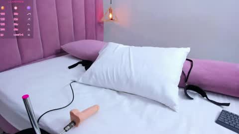 Snapshot of megansaenz_1 chatting on April 21, 2026, 8:01 pm Megan online show from April 21, 2026, 8:01 pm