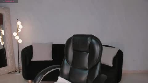 Snapshot of meganscottx chatting on July 3, 2026, 11:27 am Megan online show from July 3, 2026, 11:27 am