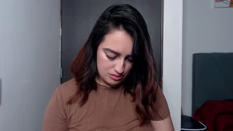 Snapshot of megansnow_ chatting on September 19, 2025, 5:09 am MEGAN online show from September 19, 2025, 5:09 am