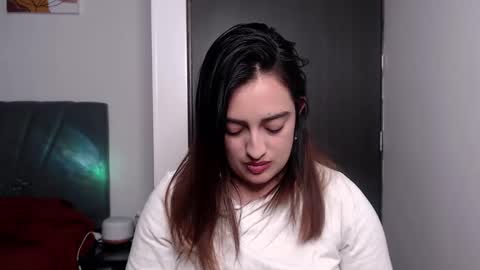 Snapshot of megansnow_ chatting on November 27, 2025, 4:03 am MEGAN online show from November 27, 2025, 4:03 am