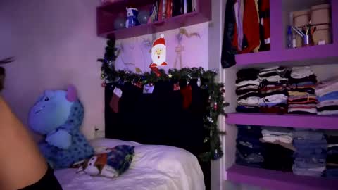 Snapshot of meganthompsonn chatting on January 4, 2025, 7:13 pm Megan online show from January 4, 2025, 7:13 pm