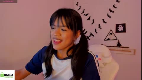 Snapshot of meganthompsonn chatting on September 30, 2025, 6:35 pm Megan online show from September 30, 2025, 6:35 pm