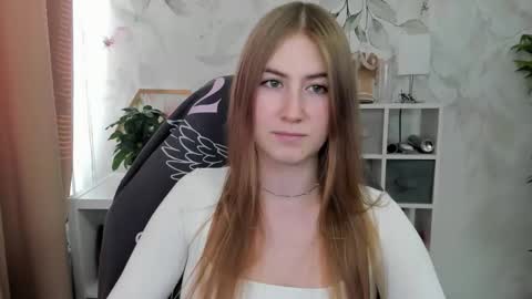 Megan online show from October 1, 2025, 12:33 pm