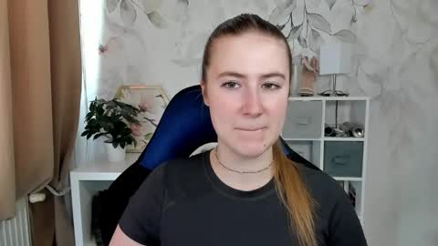 Snapshot of meganx_candy chatting on April 22, 2026, 12:39 pm Megan online show from April 22, 2026, 12:39 pm
