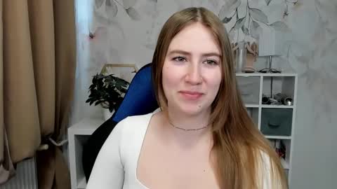 Snapshot of meganx_candy chatting on April 29, 2026, 7:23 am Megan online show from April 29, 2026, 7:23 am