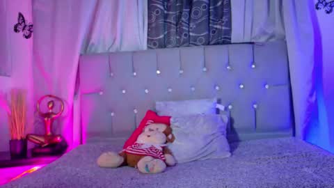 meggan online show from January 13, 2026, 5:35 am