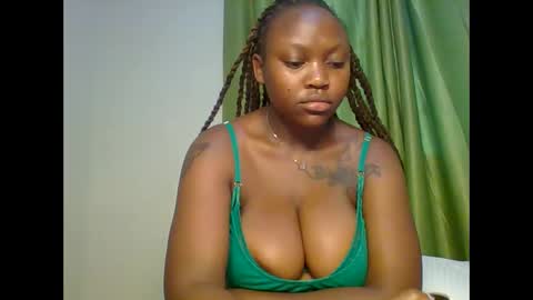 Snapshot of meghan_spice chatting on September 13, 2025, 11:21 am meghan_spice online show from September 13, 2025, 11:21 am
