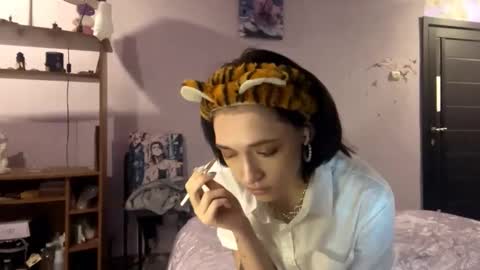 Megan online show from November 25, 2025, 12:16 pm