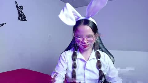 Mei online show from April 7, 2026, 2:45 am