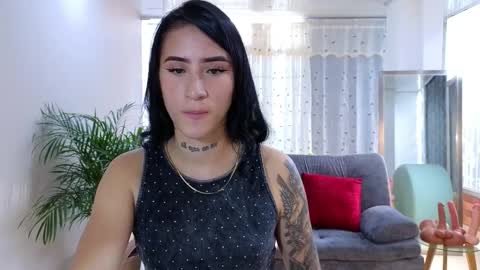 Mei online show from February 6, 2025, 8:13 pm