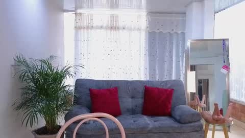 Mei online show from March 1, 2025, 8:10 pm