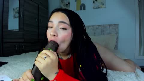 IG soymeily oficial  online show from November 18, 2025, 11:15 pm