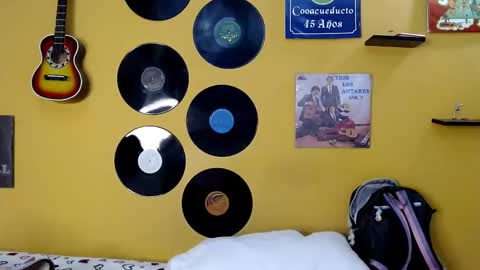 Snapshot of meisevil77 chatting on March 3, 2026, 2:50 am MEIS online show from March 3, 2026, 2:50 am