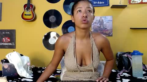 Snapshot of meisevil77 chatting on April 14, 2026, 3:01 am MEIS online show from April 14, 2026, 3:01 am