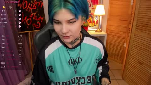 mekurisu online show from February 8, 2025, 7:37 am