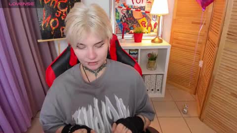 mekurisu online show from March 7, 2025, 4:35 am