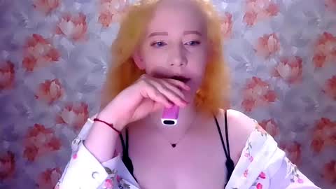 Snapshot of mel_mellie chatting on April 27, 2026, 12:08 am Mel Mellie online show from April 27, 2026, 12:08 am