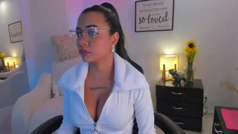Snapshot of melan_owen chatting on June 29, 2026, 10:59 am melan_owen online show from June 29, 2026, 10:59 am