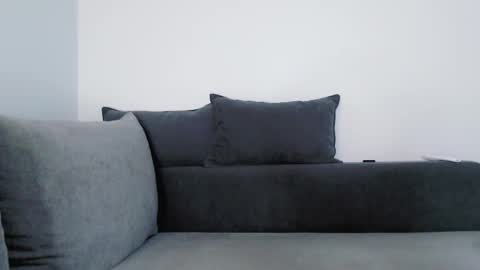 Melania online show from November 23, 2025, 5:02 pm