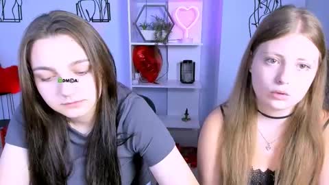 melani_bumm online show from September 15, 2025, 5:51 am