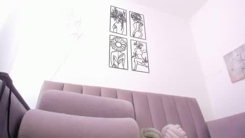 melani greyy online show from November 21, 2025, 9:24 pm