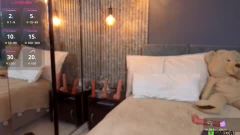 Melanie Baez online show from March 31, 2026, 3:45 pm