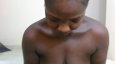 Snapshot of melanie_bae1 chatting on June 25, 2026, 5:07 am melanie_bae1 online show from June 25, 2026, 5:07 am