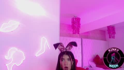 Snapshot of melanie_bianco chatting on January 20, 2025, 4:10 am Melanie online show from January 20, 2025, 4:10 am