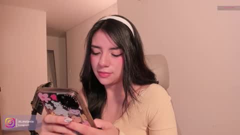 Melanie online show from December 4, 2025, 11:24 pm