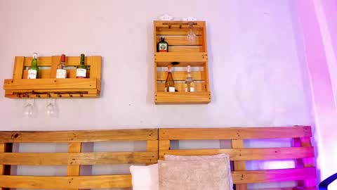 Melanie online show from December 29, 2024, 1:24 am