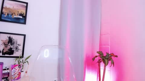 Melany online show from November 10, 2025, 10:31 pm