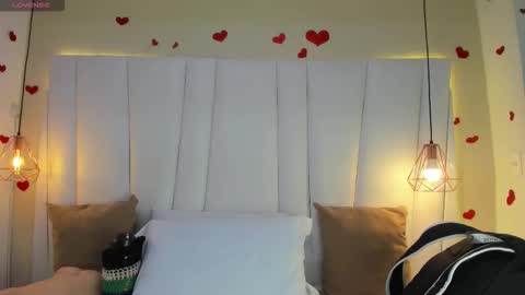 Melanie online show from November 29, 2025, 11:24 am