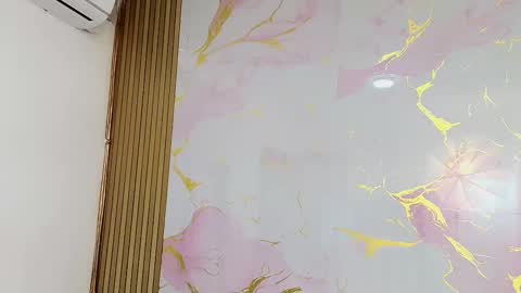 Melanie online show from October 23, 2025, 12:15 pm