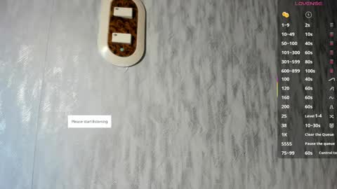 Snapshot of melanierioss_ chatting on May 1, 2026, 1:16 pm online show from May 1, 2026, 1:16 pm