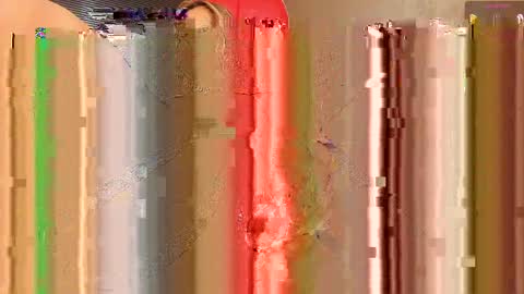 Snapshot of melanierioss_ chatting on May 11, 2026, 4:04 pm online show from May 11, 2026, 4:04 pm
