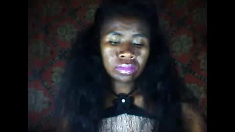 melanih online show from November 18, 2025, 3:27 pm