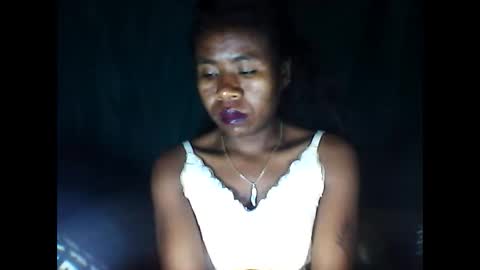 melanih online show from May 5, 2026, 4:42 am