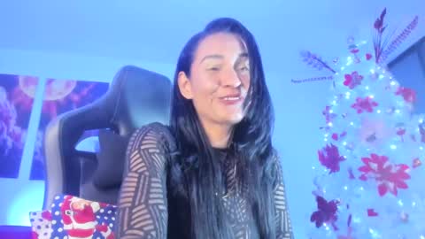 melannia_hills online show from December 19, 2024, 8:02 am