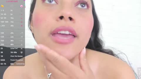 melannie roses online show from March 3, 2025, 4:25 am