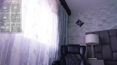 Snapshot of melanny_luv chatting on May 8, 2026, 10:37 pm MelanyLuv online show from May 8, 2026, 10:37 pm