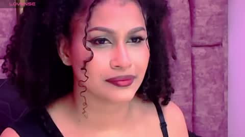 LAURA online show from October 11, 2025, 1:20 pm