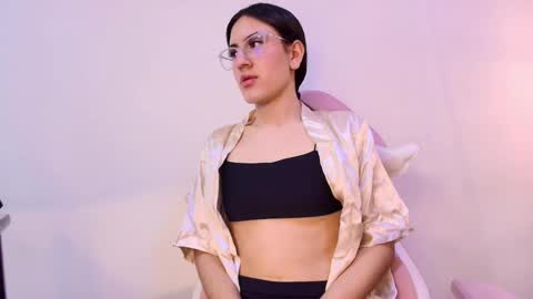 M E L I S S A  online show from October 24, 2025, 12:01 pm