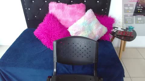 Snapshot of meli_taylorx chatting on December 21, 2024, 6:12 pm Azul online show from December 21, 2024, 6:12 pm