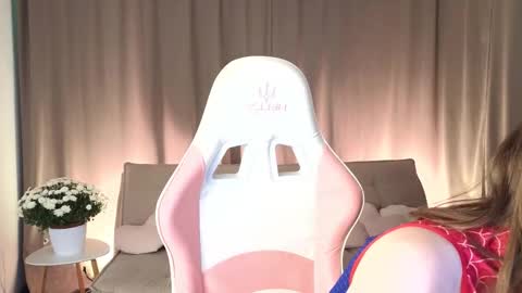 Snapshot of meliamorgan chatting on November 6, 2025, 9:26 pm meliamorgan online show from November 6, 2025, 9:26 pm